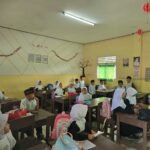 Peduli Kesehatan Gigi Sejak Dini, Puskesmas Taktakan Gelar Pemeriksaan Kesehatan Gigi Anak Kelas 1 dan 2 di MI Hidayatul Athfal